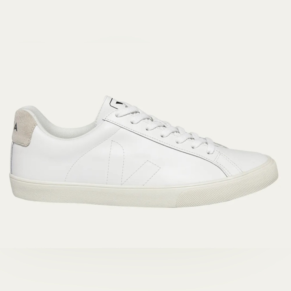 VEJA European sneakers SIZE 39 USA size 8